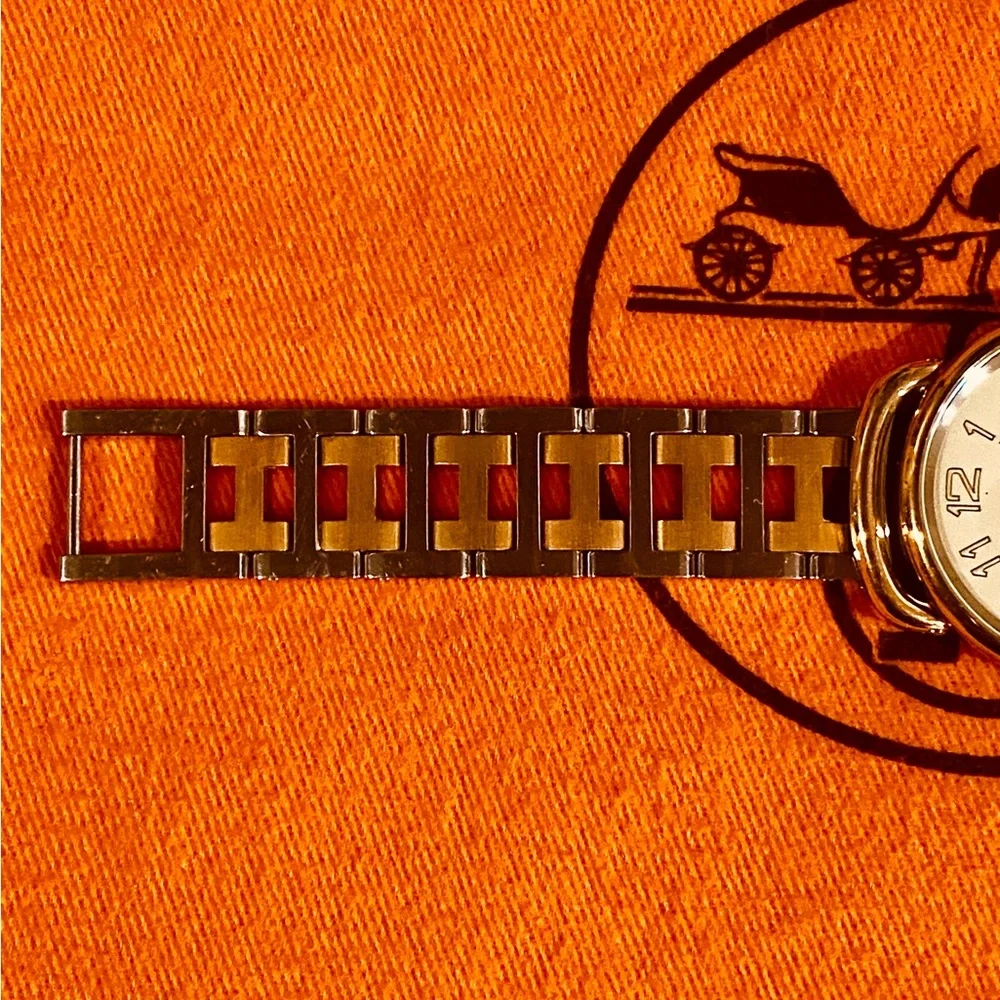 🛑SOLD🛑 ⏰⏱🕰Authentic Hermes Two Tone Clipper Watch - Picture 10 of 16